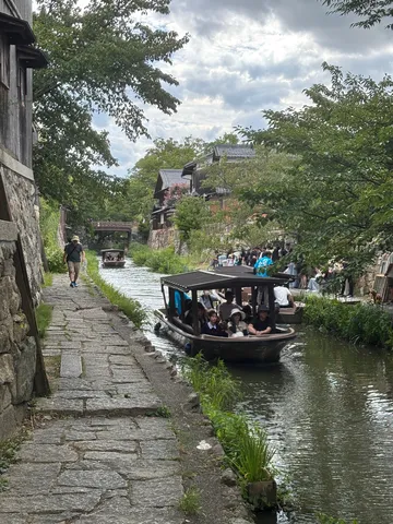水辺の小道と古都の舟旅