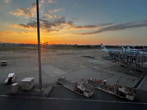 夕焼け空を滑り降りる瞬間