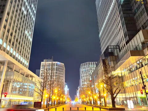 都会の夜景、光の道