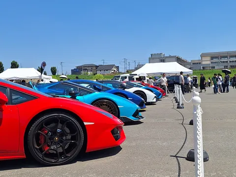 カラフルスーパーカー