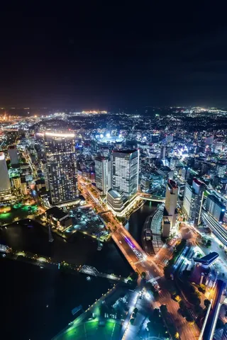 夜景の輝き、電気代が気になっちゃう