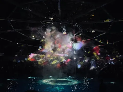 幻想的な水煙ショー