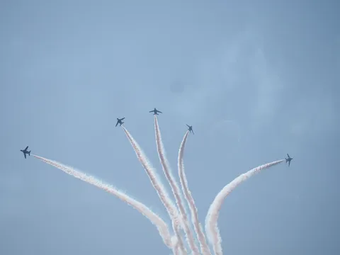 空に描く、息をのむ軌跡