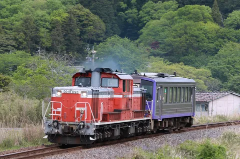 赤い機関車