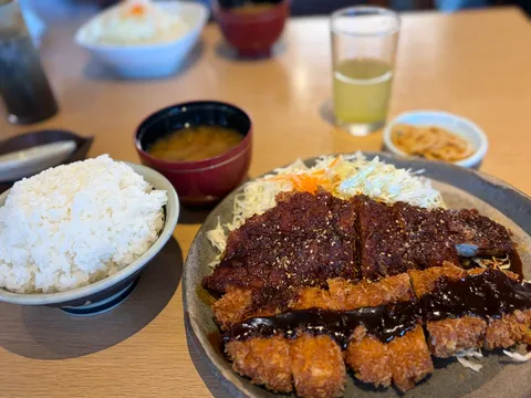 揚げたての彩り定食