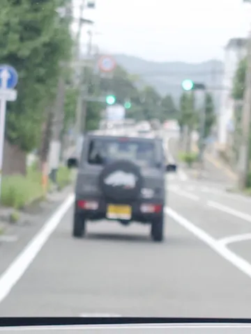 ぶーん