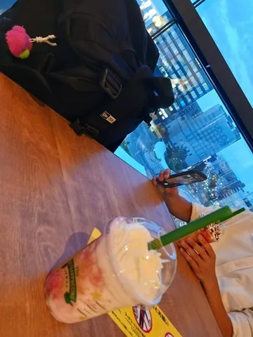 窓辺の甘いひととき