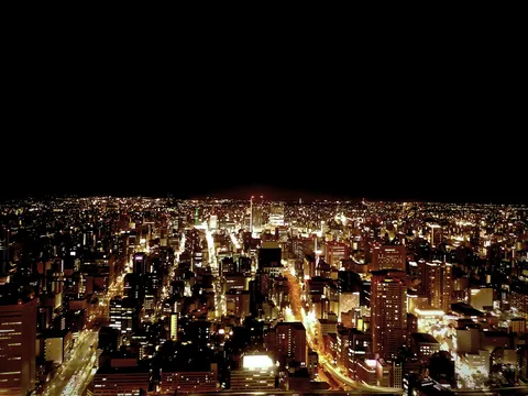 夜景に灯る都会の輝き