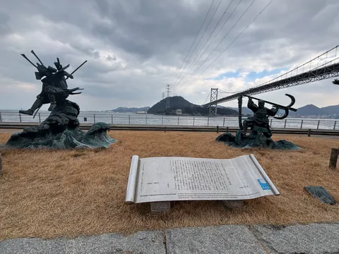 歴史を刻む、海辺の戦士たち