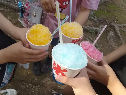 夏色の氷が集まる瞬間