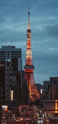 都会の空を彩る、朱色の夢