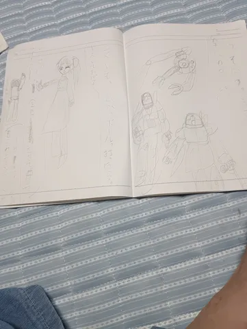 ロボットと少女の秘密基地？