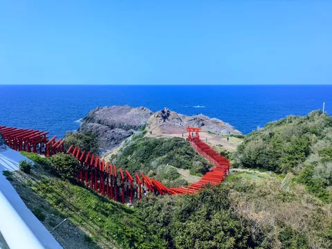 朱の連なり、青海へ