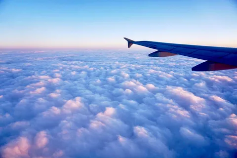 雲海を駆ける夕景