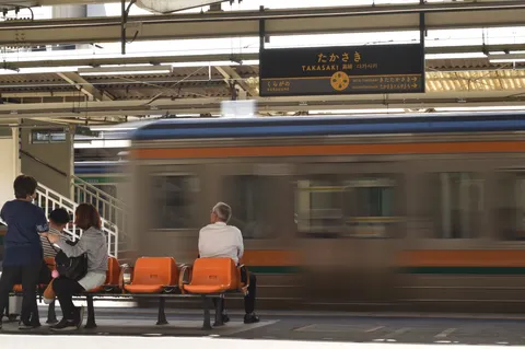 列車待ちの静かな時間