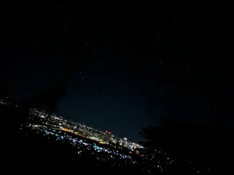 夜景の静かな鼓動