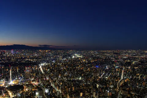 ここは光の迷宮か？
