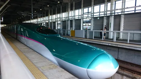 疾走する未来、穏やかな日常