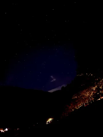 星と灯りの夜景感