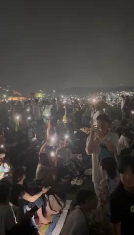 光の海に包まれる夜