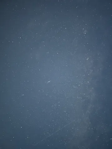 星空の静かな瞬き