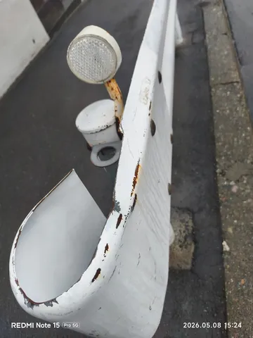 反射板、ちょっとお疲れ気味？