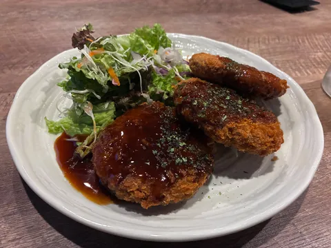 とろけるソースに心奪われる