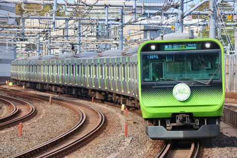 緑の先頭、配線要塞へ