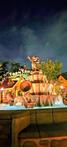 夜のトゥーンタウン、夢と水のファンタジー