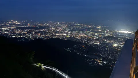 眼下に広がる星屑の街