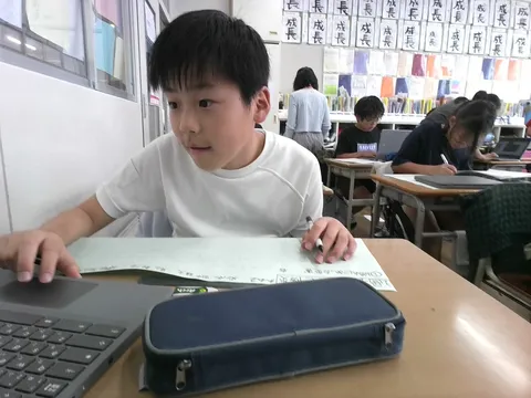 学びの風景、静かな集中