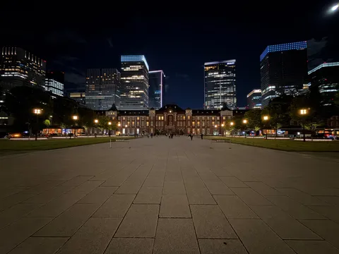 歴史と未来が交差する夜景