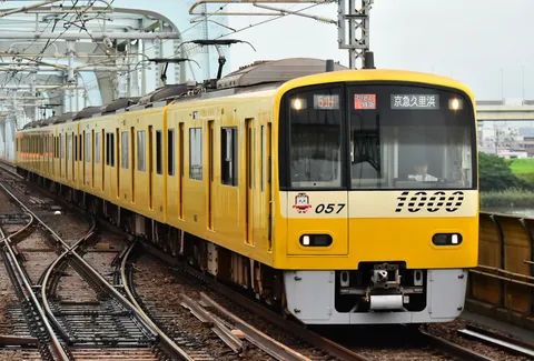 黄色い車両の疾走感