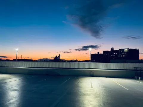 空と光が溶け合う刻