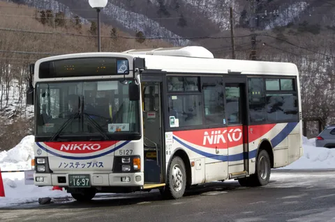 雪景色のニッコーバス