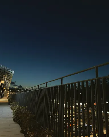 夜景と静寂のランデブー