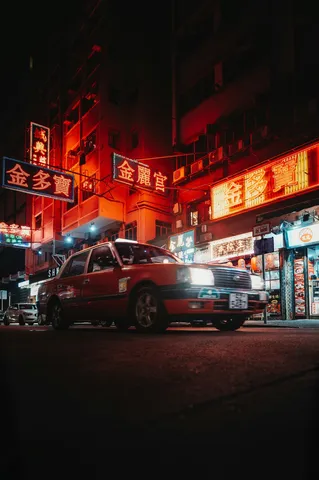 赤い灯りの夜街