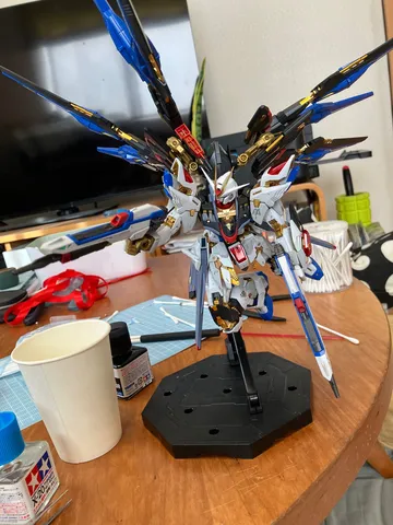 制作途中のガンプラ