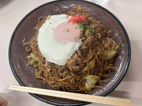 黄身とろ〜り、ソース焼きそば