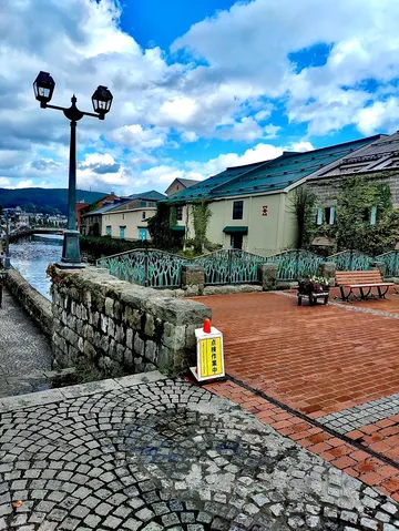 水辺に映える午後の風景