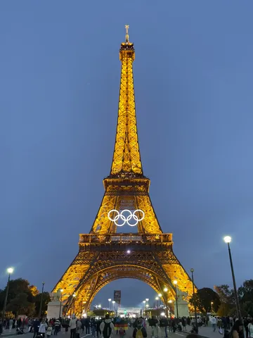 パリの夜、五輪への期待