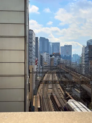 電車たちの秘密会議場、発見！
