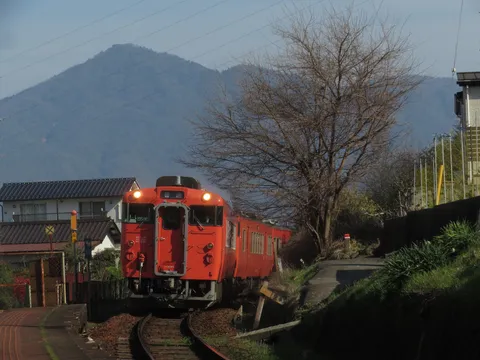 秘境駅？でもないか、おさんぽ電車