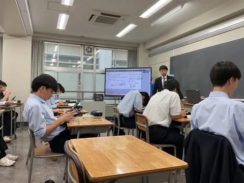 現代の教室風景