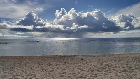 雲のカーテン、光のシャワー