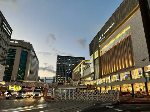 たそがれ時の広島駅