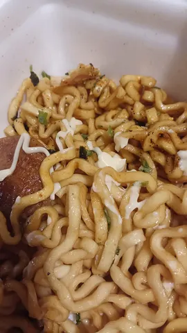 マヨネーズと麺の芸術