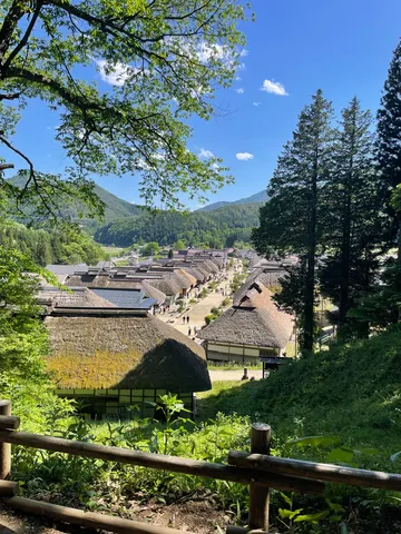 茅葺屋根の里、タイムスリップ気分！