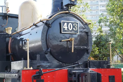 黒き巨人の風格、403号機