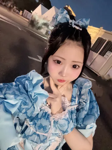 青いリボンに包まれた魔法少女